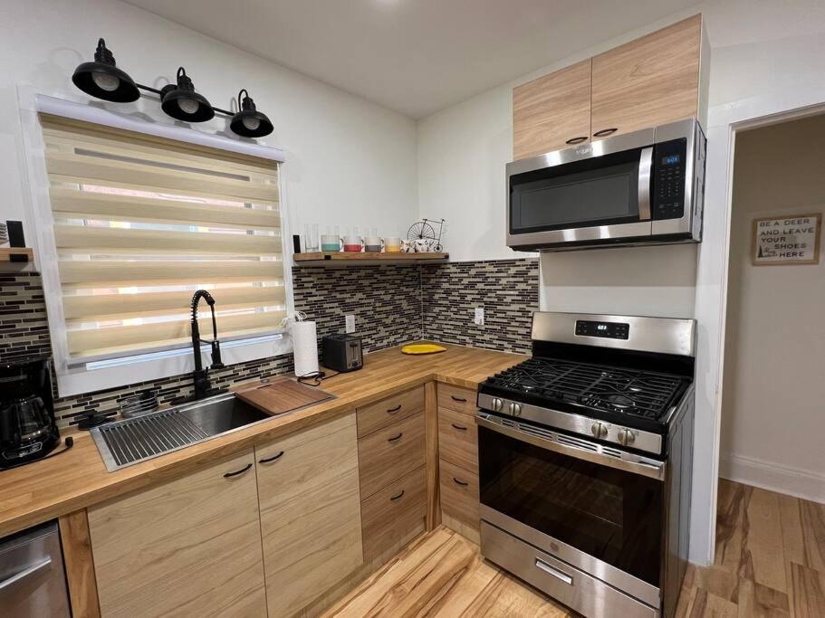 Apartamento Trendy In Tremont, Cle Cleveland Exterior foto